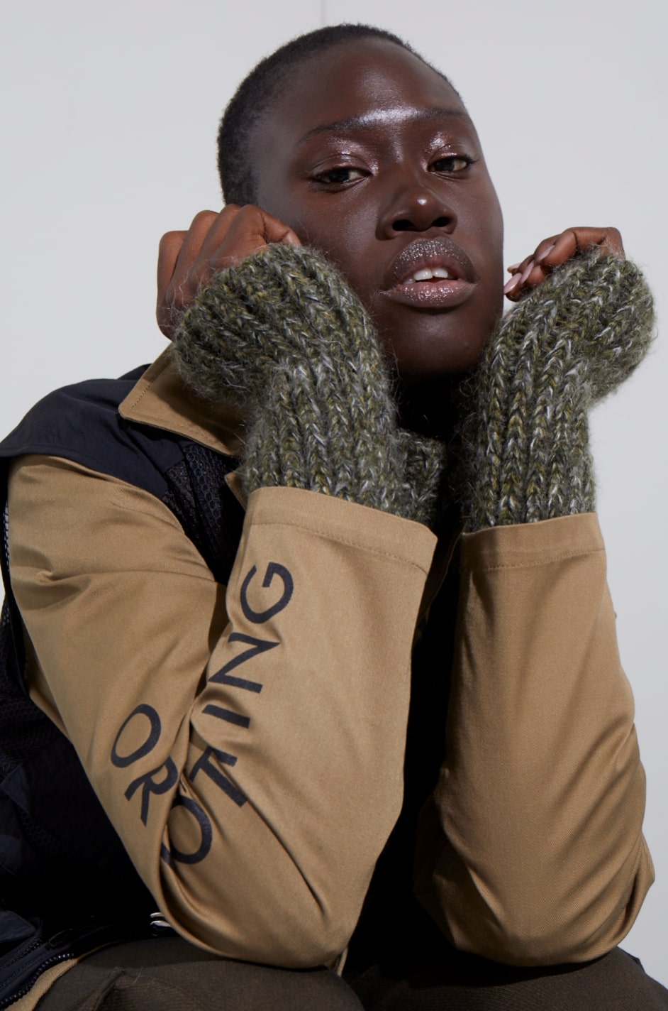 Cmplot - jas met logo in beige