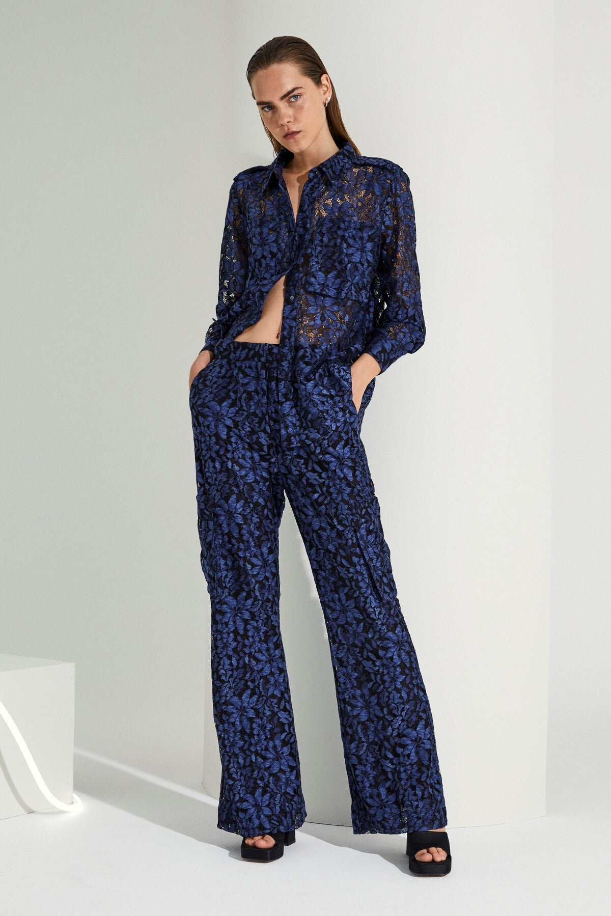 Cmalva - broek in transparante kwaliteit in blauw