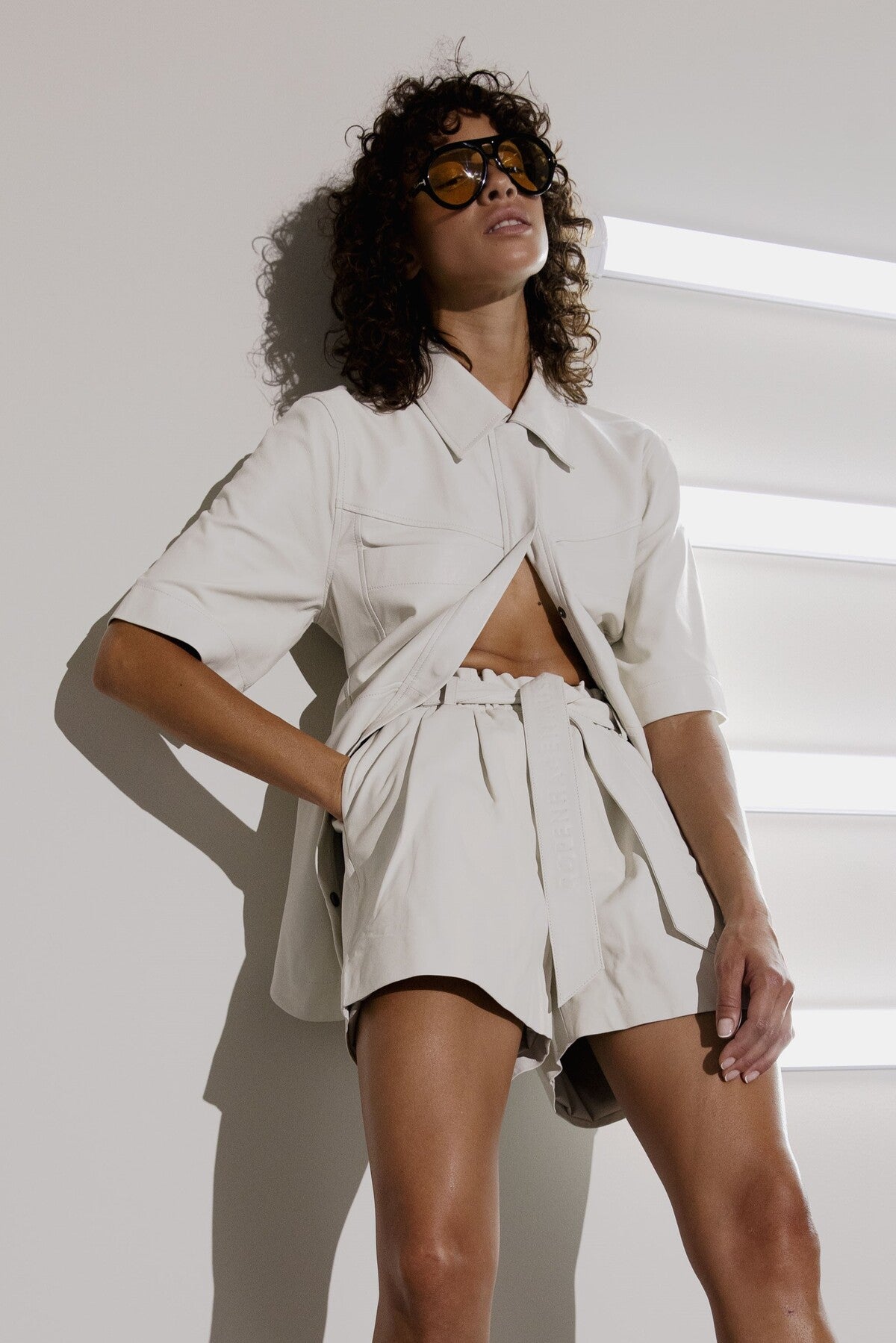 Cmroyal - lederen shorts in beige