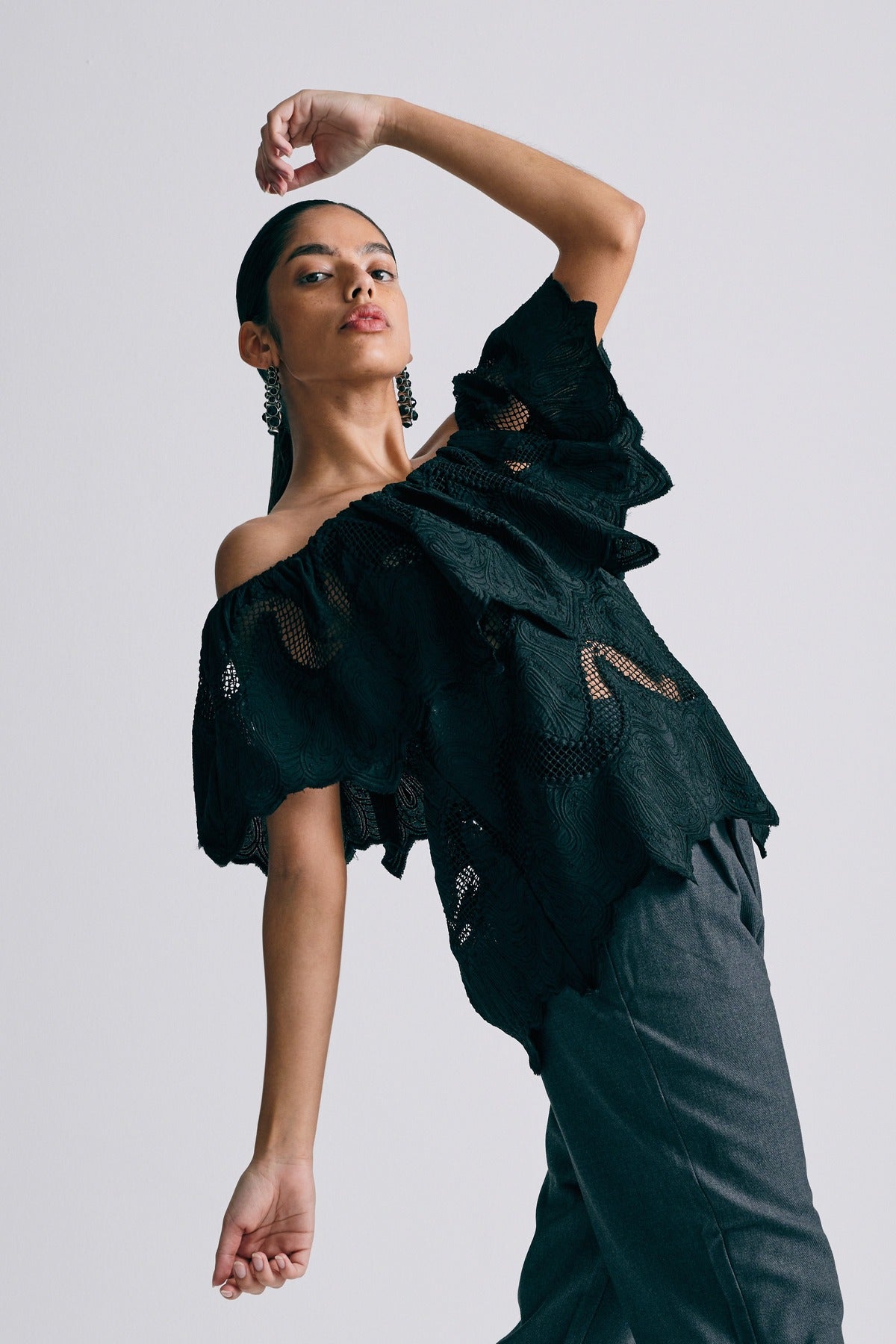 CMBOTRA - Off -shoulder top in het zwart