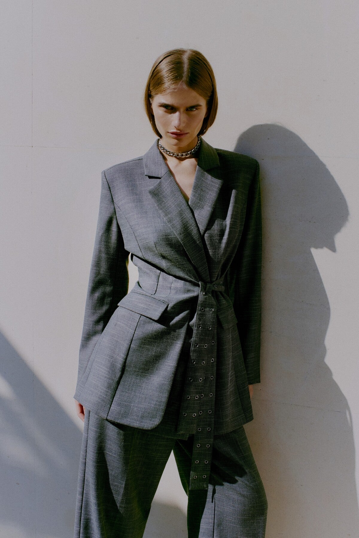 Cmtonnie - Blazer met tie -string in grijs en wit