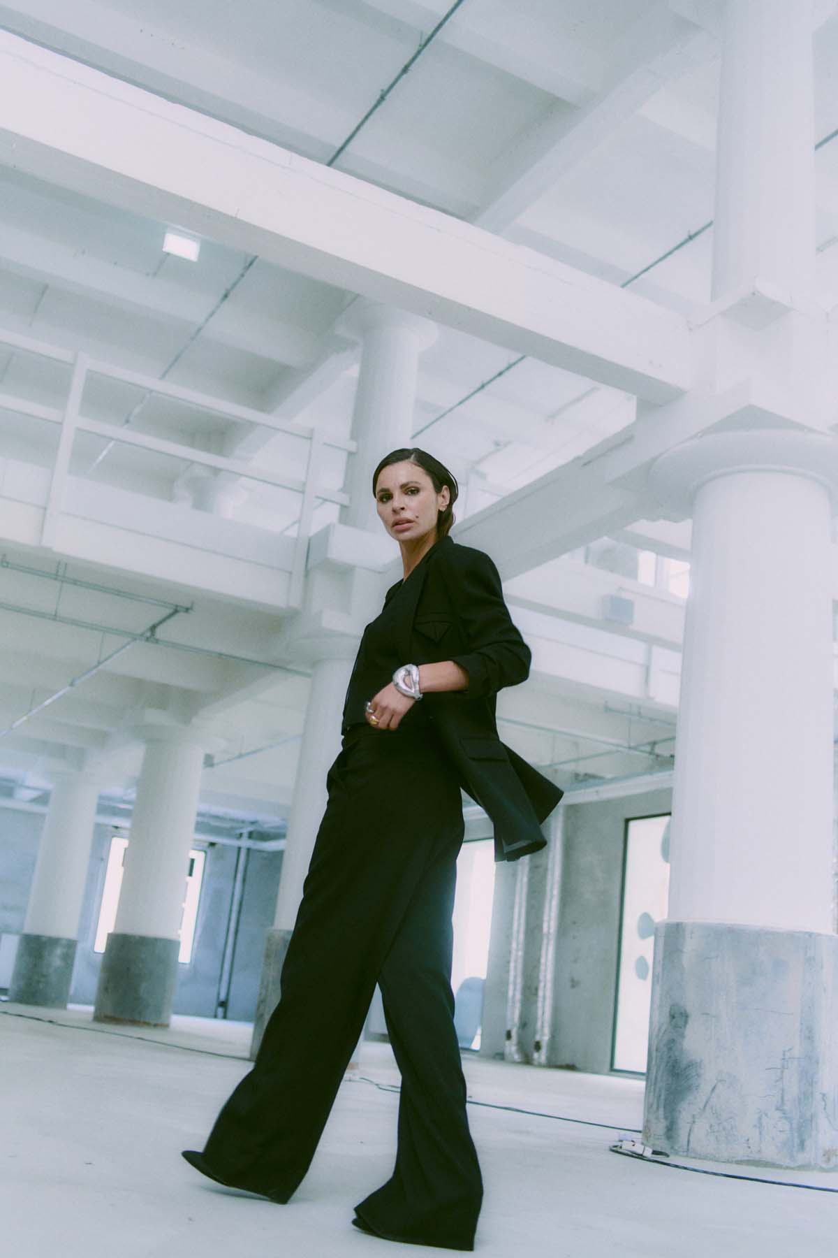 CMTAILOR - WIDE PANTS IN BLACK