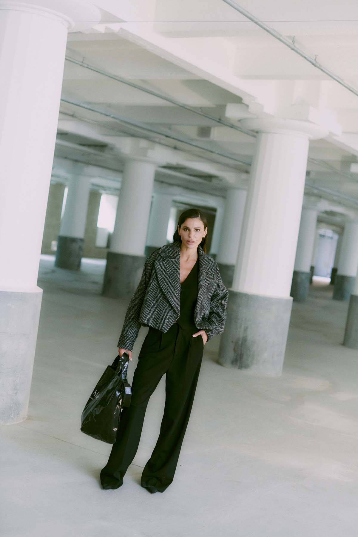 CMELIZZABETH - COAT IN BLACK