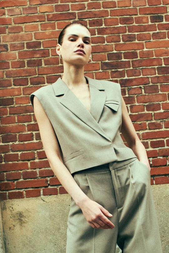 CMTailor - Short -Taistcoat in zand