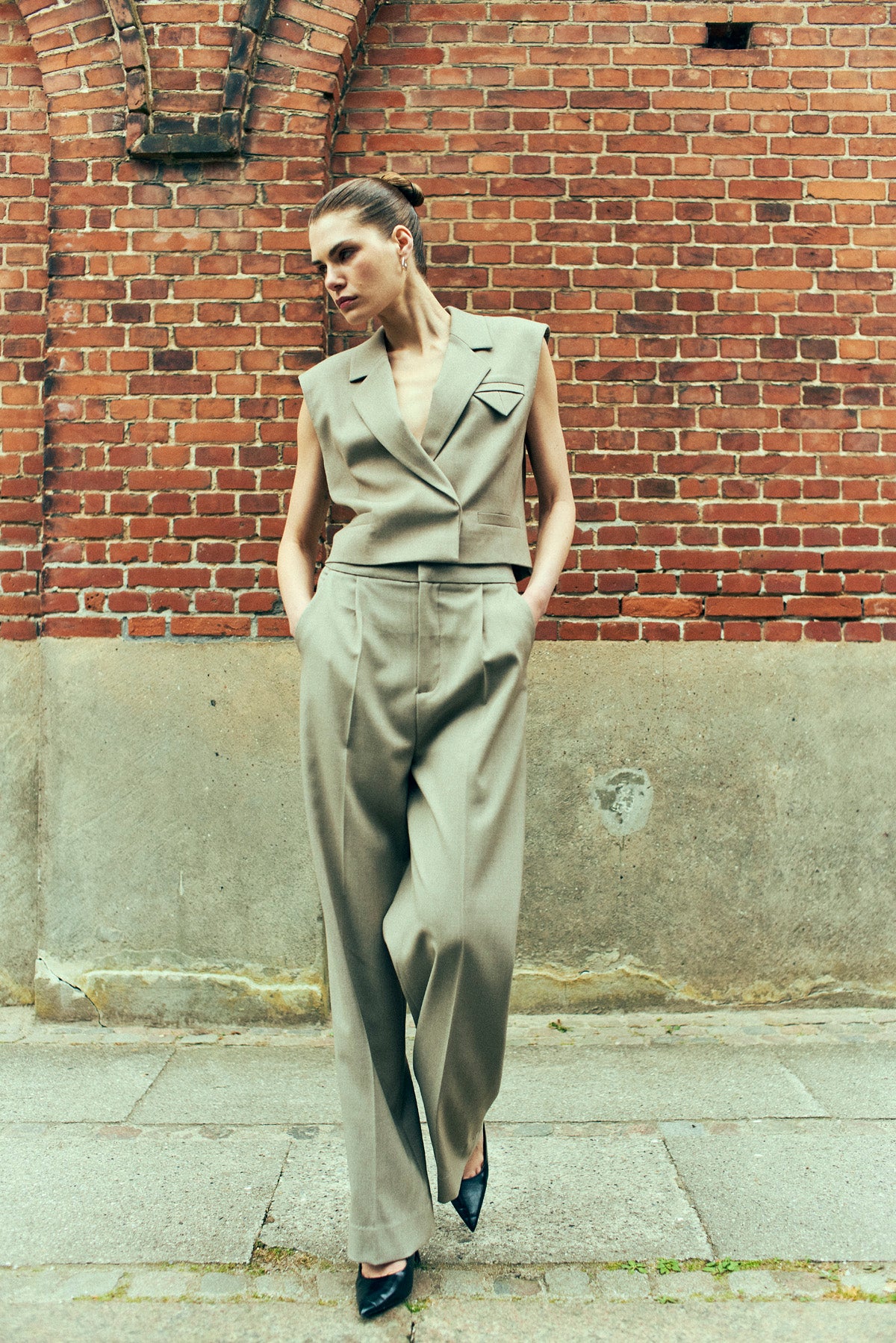 CMTailor - Short -Taistcoat in zand