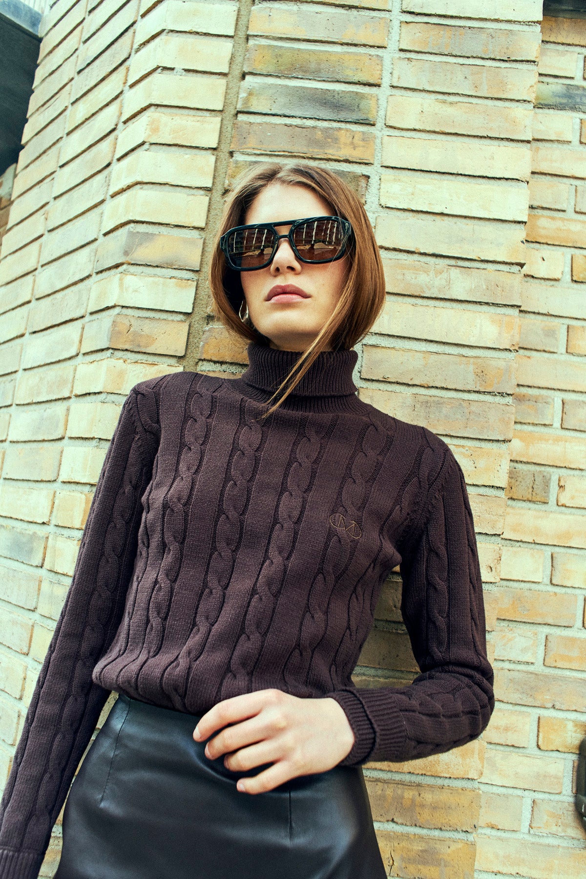 CMKOTOM - Cable Knit -pullover met geborduurd logo -detail in bruin