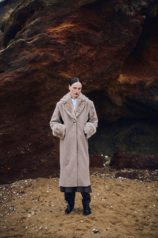 CMABIGAIL – COAT WITH DETACHABLE FAKE FUR IN BEIGE