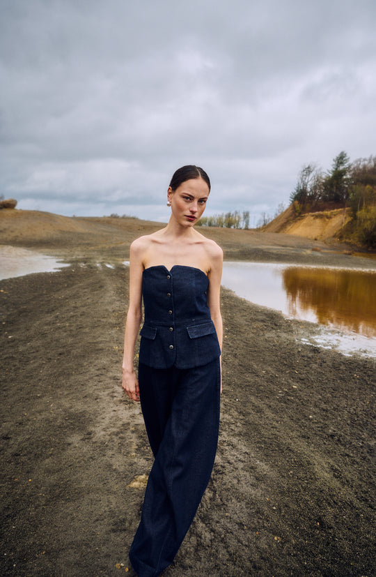 CMANNAIS - CORSAGE TOP IN BLUE