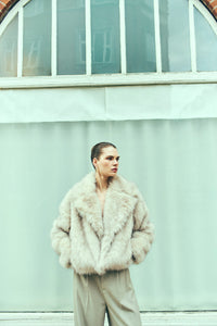 Cmplushy - faux bontjack in beige