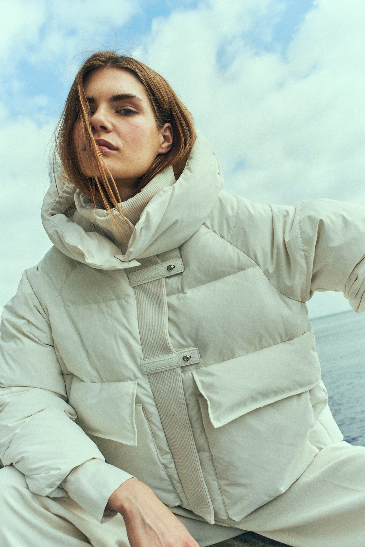 CMCICCO - DOWN JACKET WITH HOOD IN OFF-WHITE