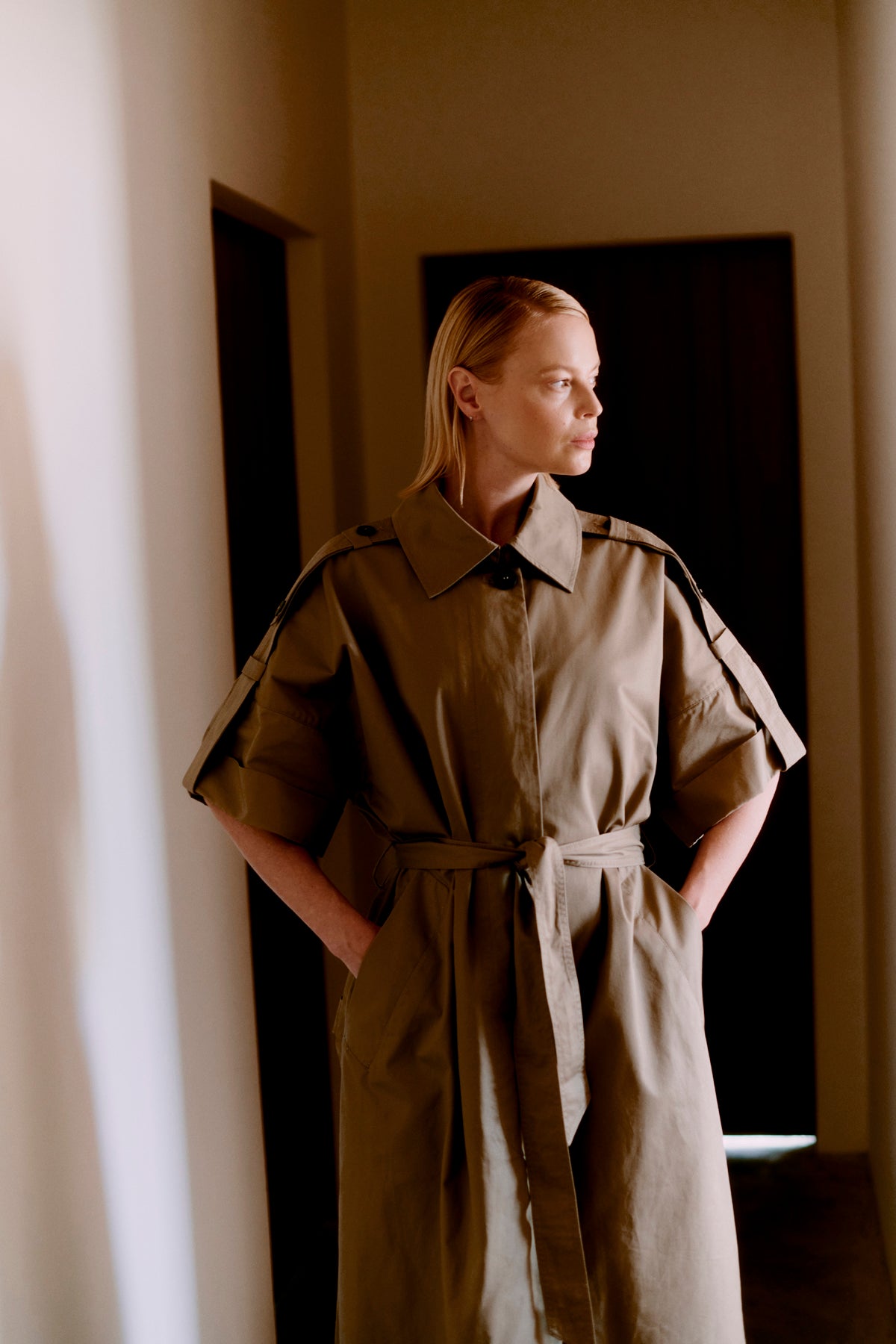 Cmflot - trenchcoat in beige