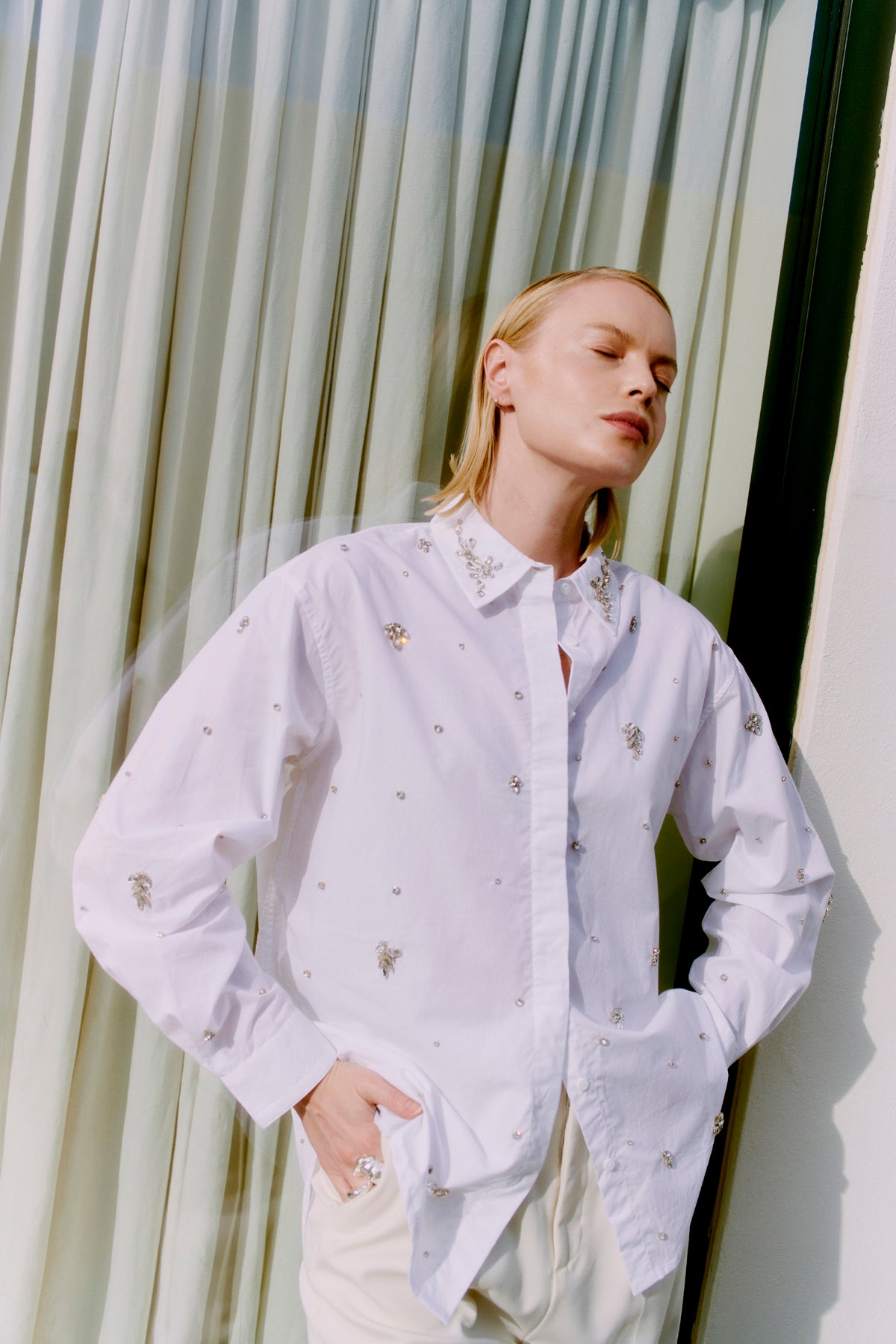 CMVATAN - SHIRT WITH RHINESTONES IN WHITE