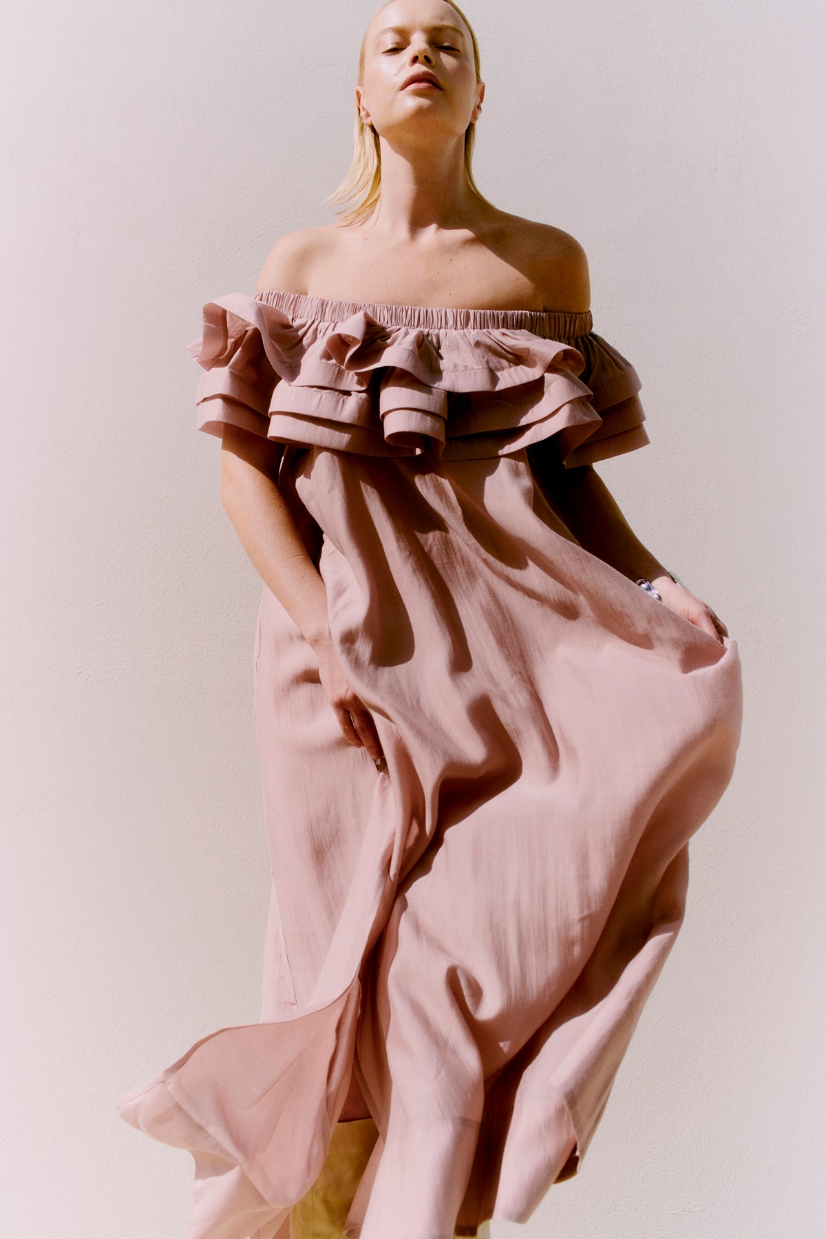 Cmmolly - off -shoulder jurk met ruches trim in roos