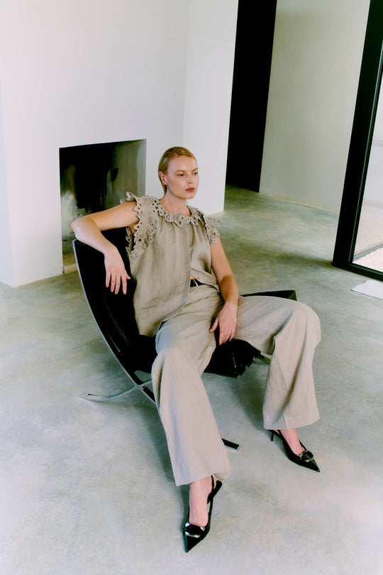 Cmnatuli - linnen broek in beige