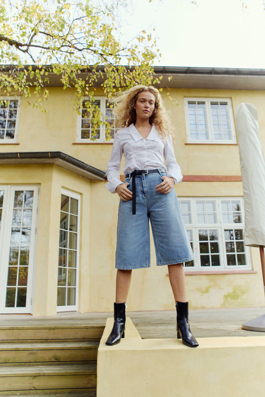 CMANORA - SHORTS IN BLUE