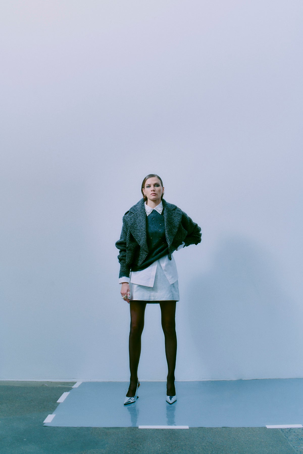 Cmdiamond - pullover met strass en kralen in grijs
