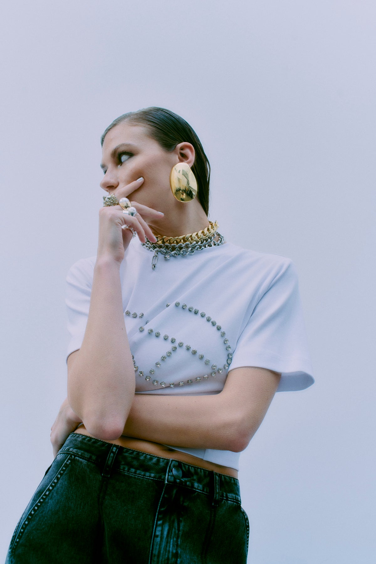 CMMUSE - T-SHIRT WITH RHINESTONES IN WHITE