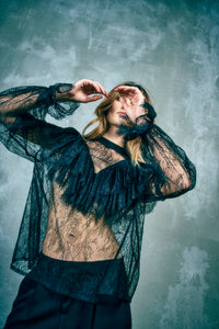 CMMARTA - BLOUSE WITH LACE AND RUFFLES IN BLACK