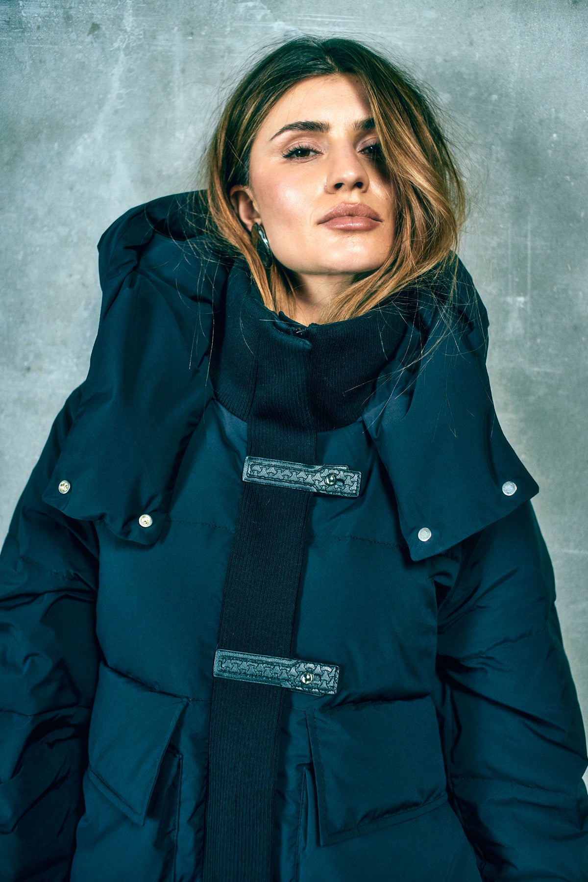 CMCICCO - DOWN JACKET WITH HOOD IN BLACK