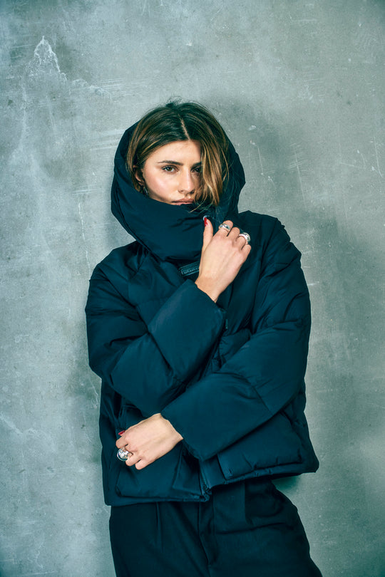 Cmcicco - omlaag jasje met kap in het zwart