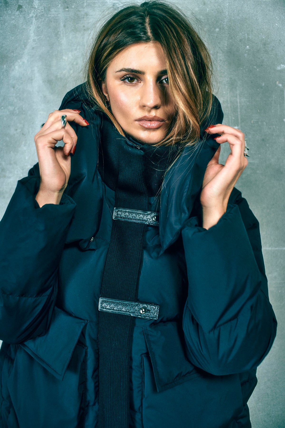 CMCICCO - DOWN JACKET WITH HOOD IN BLACK