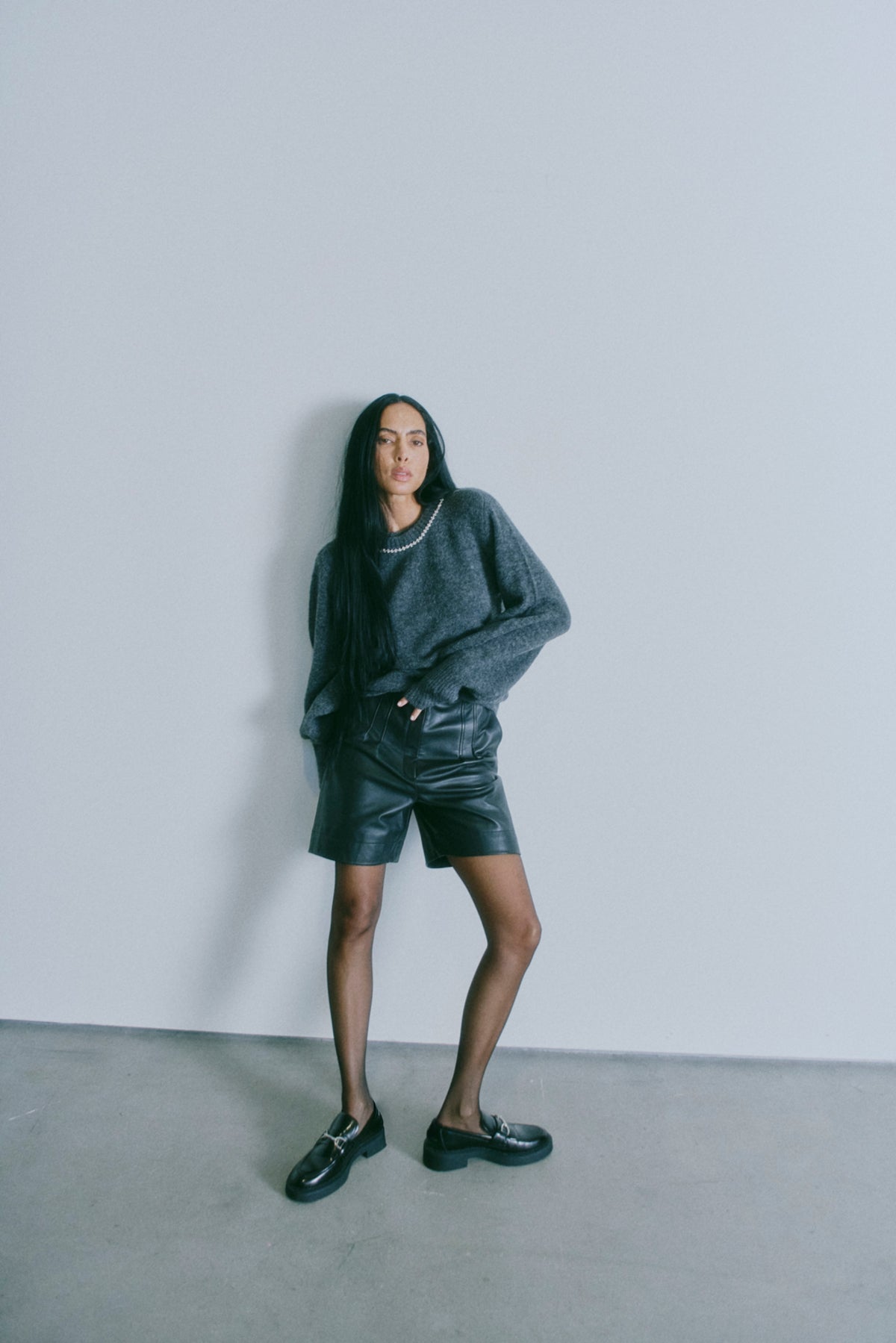 CMROYAL - LEATHER SHORTS IN BLACK