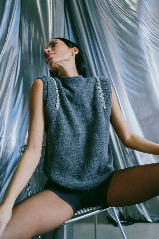 CMIBRA - HIGH NECK VEST IN GREY