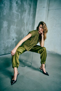 CMTINO - HIGH-WAISTED PANTS IN KHAKI GREEN