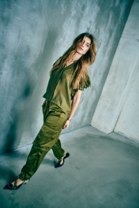 CMTINO - HIGH-WAISTED PANTS IN KHAKI GREEN