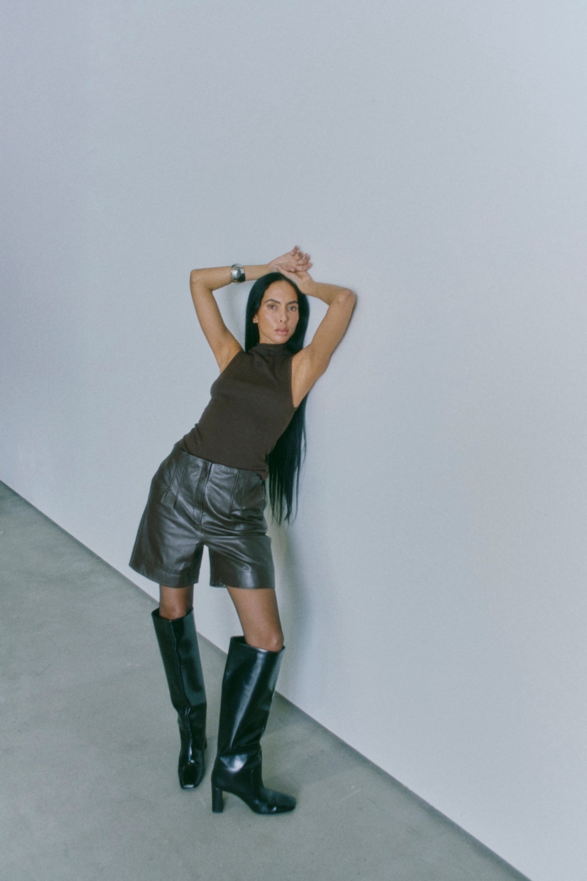 CMROYAL - LEATHER SHORTS IN BROWN