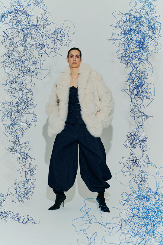 CMLUMA – FAKE FUR JACKET IN WHITE