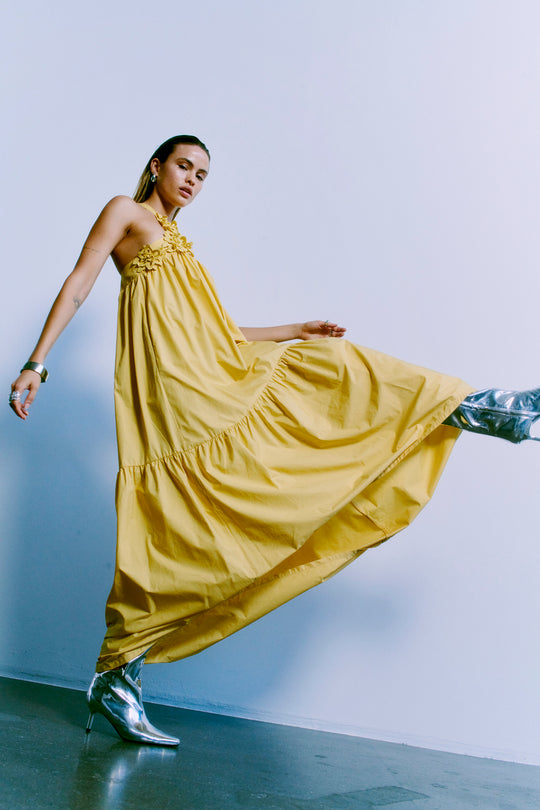 Cmvinca - jurk met genaaide bloemen in geel