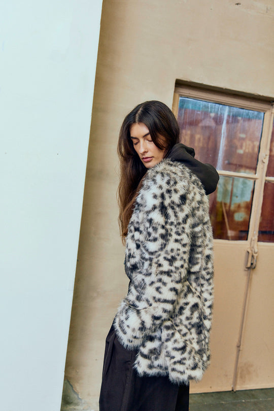 CMFOLU - FAUX FUR JACKET IN LEOPARD