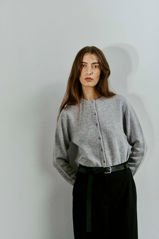 CMSIENNA - CARDIGAN IN GREY