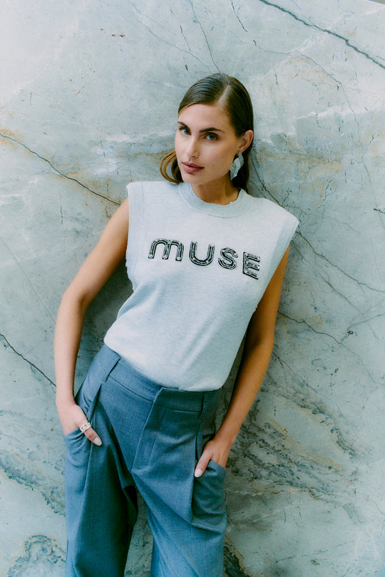 Cmveran - Fijn gebreide vest met pailletten en steentjes in grijs