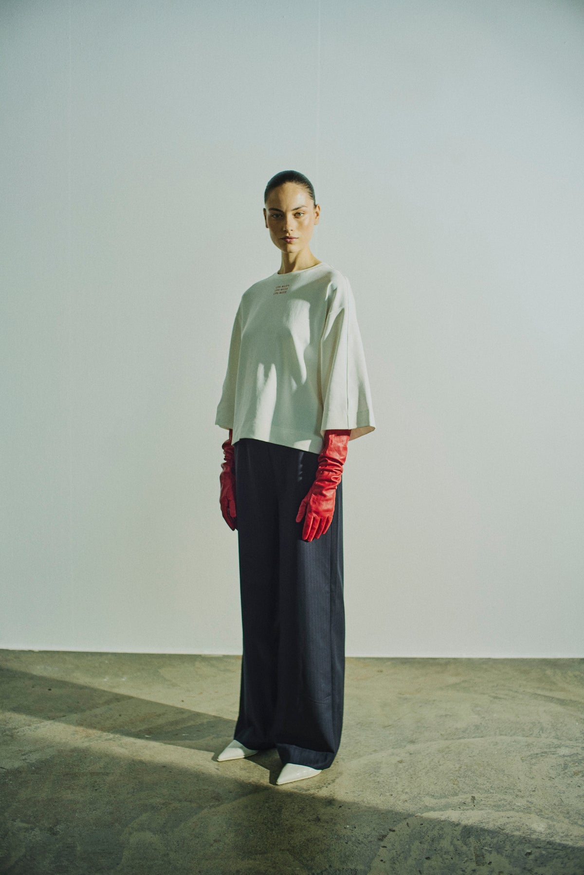 CMMUSE - OVERSIZE T-SHIRT IN OFF-WHITE