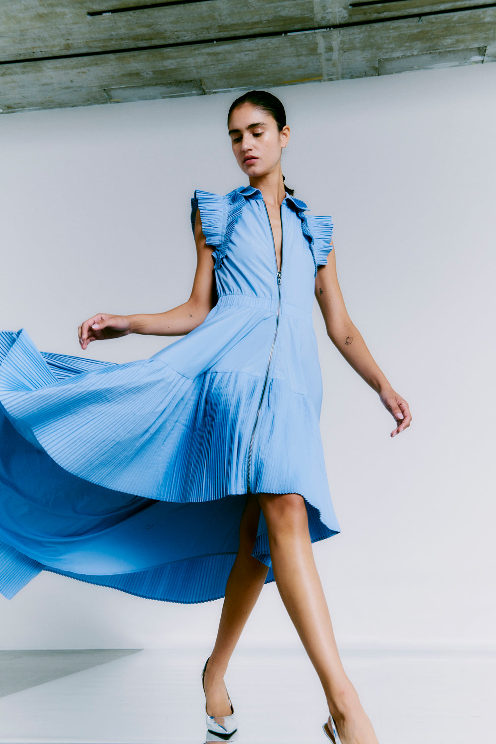 CMPLEAT - DRESS WITH ZIP FASTENER IN BLUE