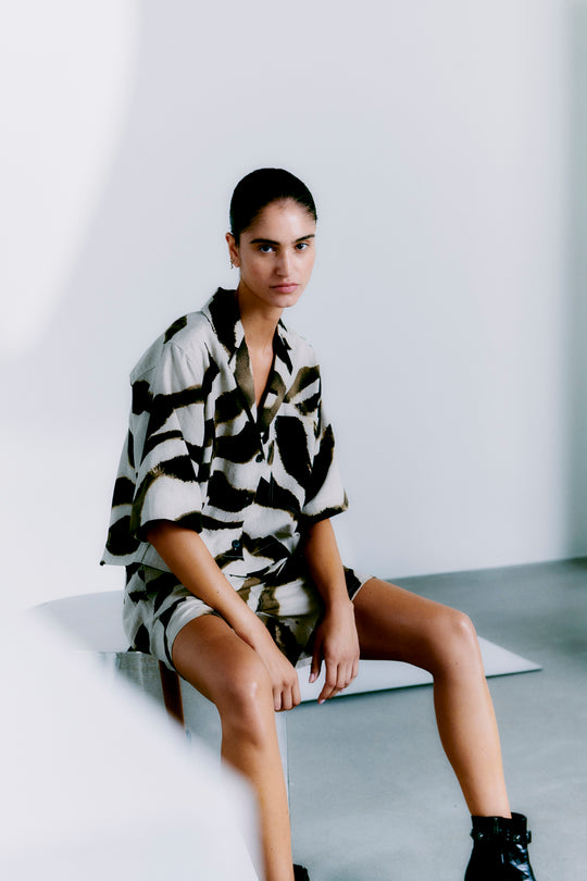 CMNATULI - SHORT SHIRT IN BEIGE AND BLACK