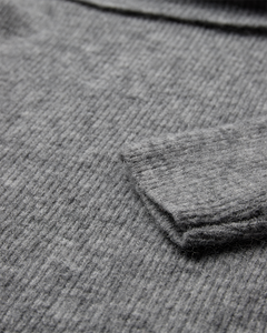 Cmibra - off -shoulder pullover in grijs