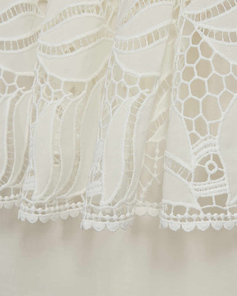 Cmmolly-off-shoulder blouse in wit, gebroken wit