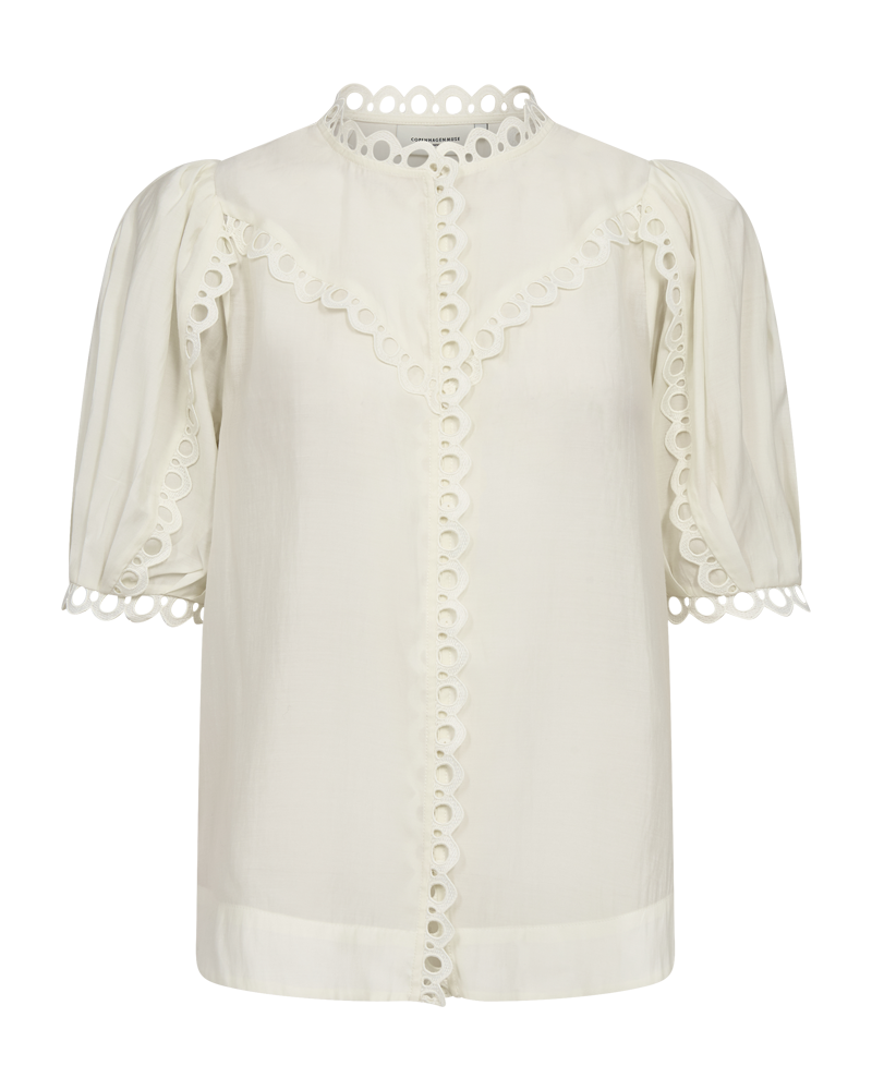 Cmmolly - shirt met kanten details in wit, gebroken wit