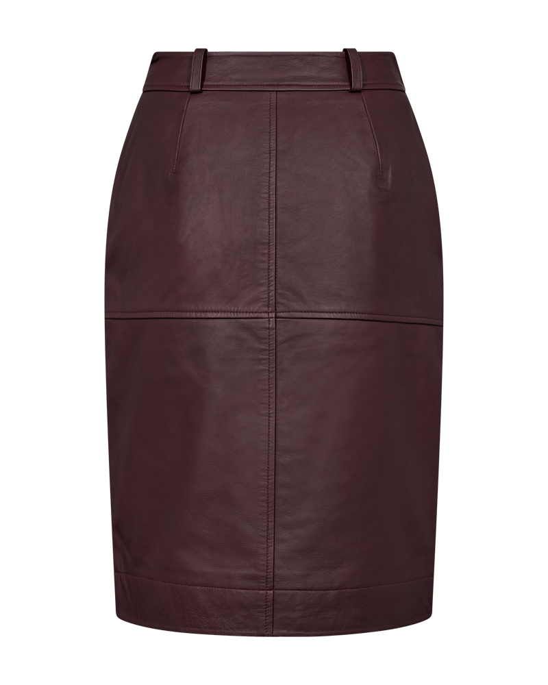CMROYAL - LEATHER SKIRT IN RED