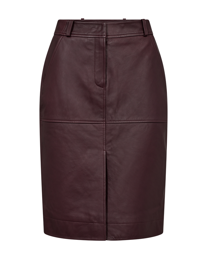 CMROYAL - LEATHER SKIRT IN RED