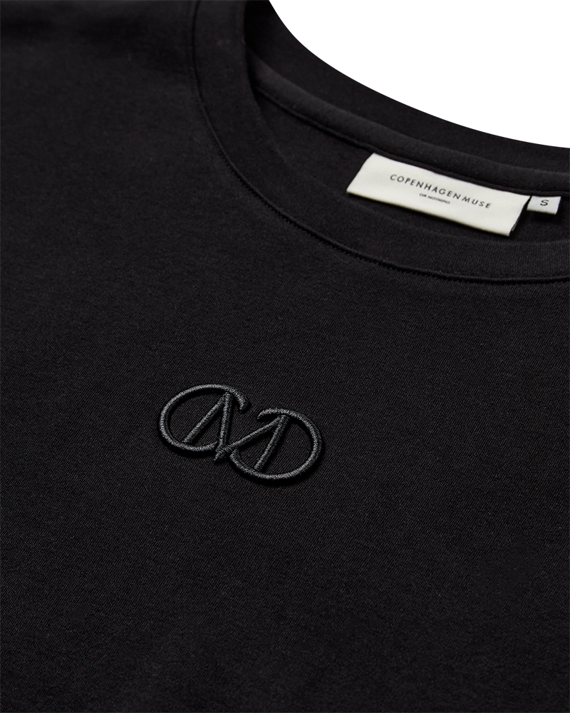 CMMUSE - T-SHIRT IN BLACK