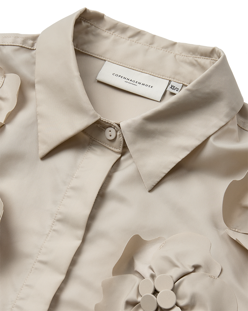 CMSIMI - SHIRT WITH HANDMADE FLOWERS IN BEIGE