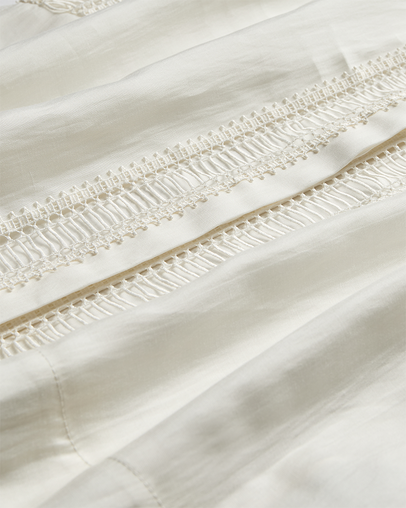 CMMOLLY - SHIRT WITH CUT-AND-SEW LACE IN OFF-WHITE