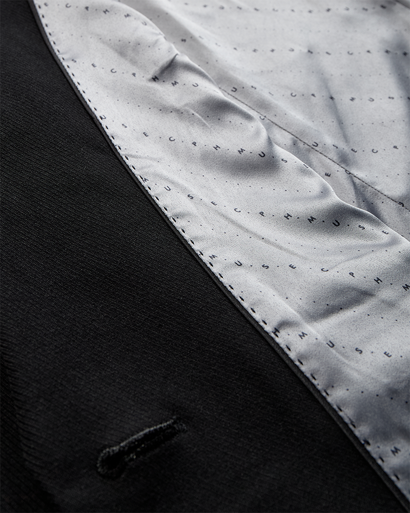 CMTAILOR - SHORT BLAZER IN BLACK