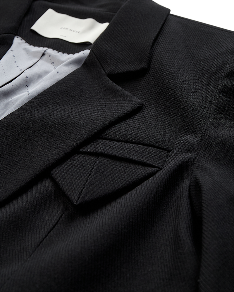CMTAILOR - SHORT BLAZER IN BLACK
