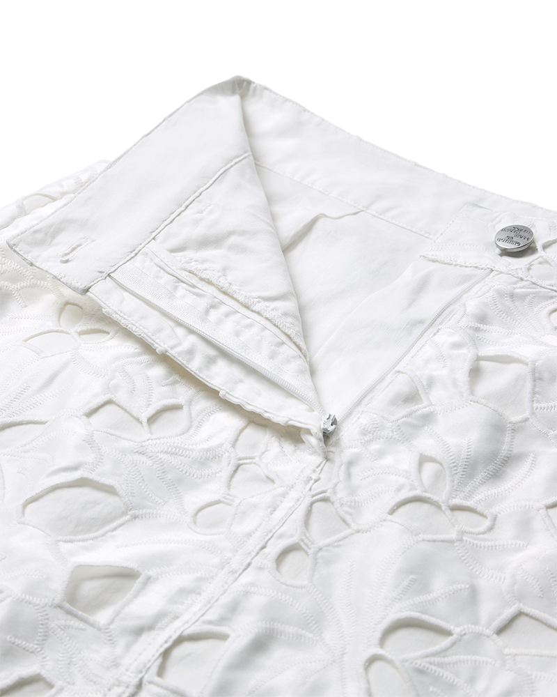 Cmnotra - rok met gatpatroon in wit