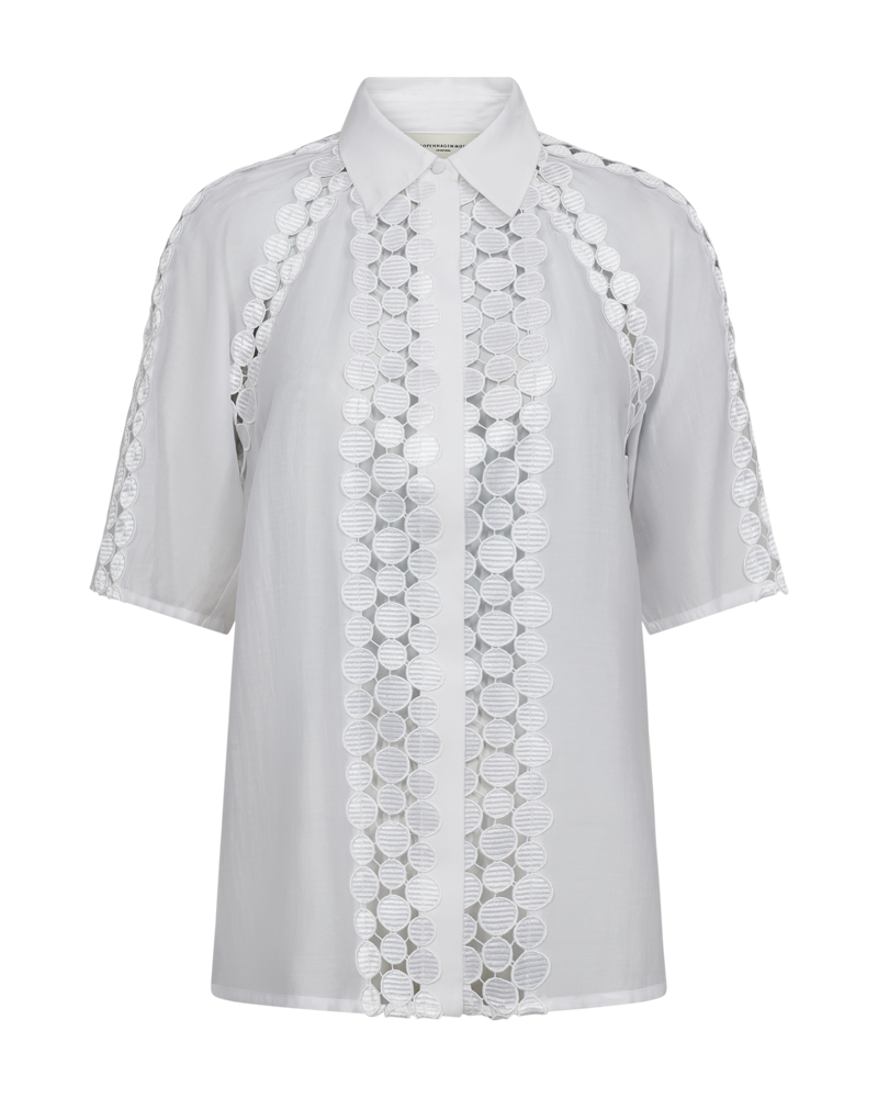 CMMOLLY - SHIRT WITH CUT-AND-SEW LACE IN WHITE